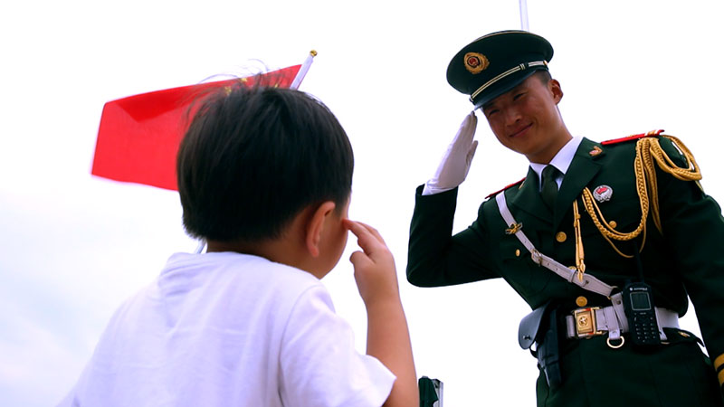 中國(guó)軍網(wǎng)微視頻《感謝人民》 獻(xiàn)給建軍92周年