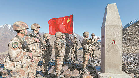 高清大圖：節(jié)日巡邊，邊防官兵堅(jiān)守戰(zhàn)位