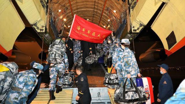 喜迎黨的二十大特刊丨沖鋒有我，解放軍來了