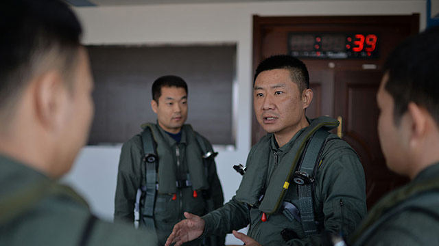 我駕威龍 飛向未來：探訪空軍大校旅長李凌飛行心路！