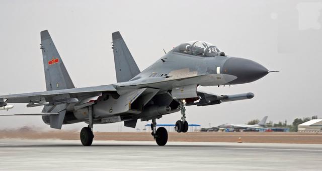 美媒：中國戰(zhàn)機作戰(zhàn)半徑大 美軍基地被覆蓋