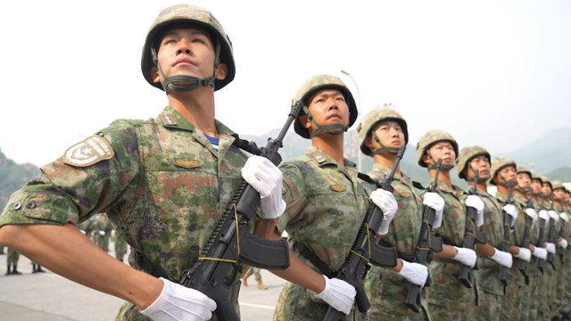 “勝利日”閱兵：探訪閱兵訓(xùn)練場(chǎng)