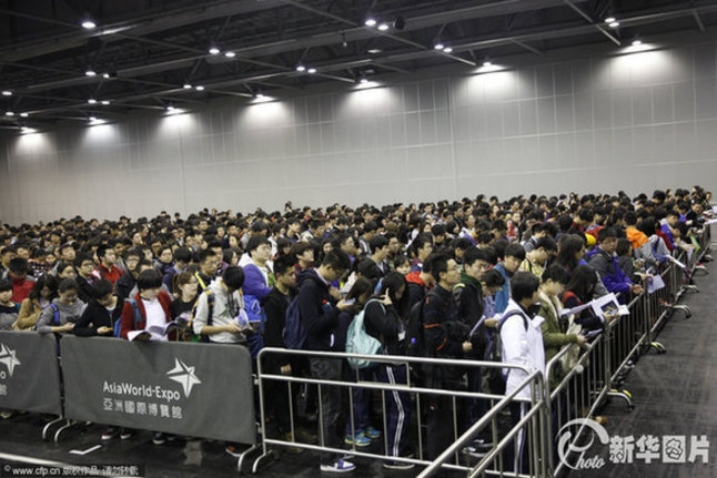 2014年01月25日，香港，在亞洲國際博覽館考場，近萬名考生參加了有“美國高考”之稱的SAT考試。  