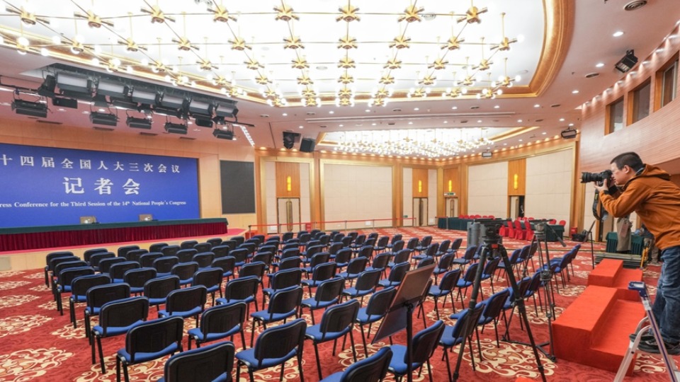 現(xiàn)場畫面！探訪2025年全國兩會新聞中心